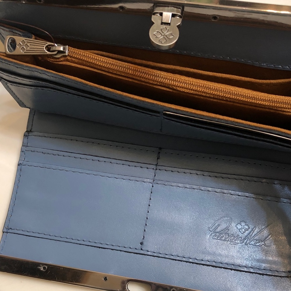 Patricia Nash Burnished Tooled Leather Cauchy Wallet Color Blue Fog NWT & Card - Picture 12 of 16